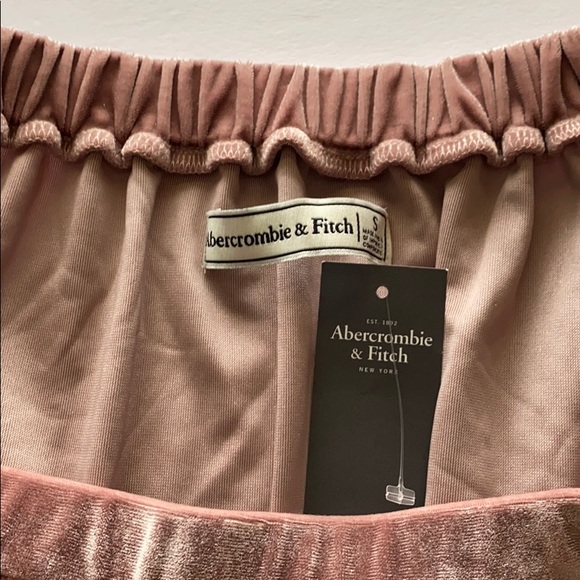 Abercrombie & Fitch Pink Off the Shoulder Top - Picture 4 of 6